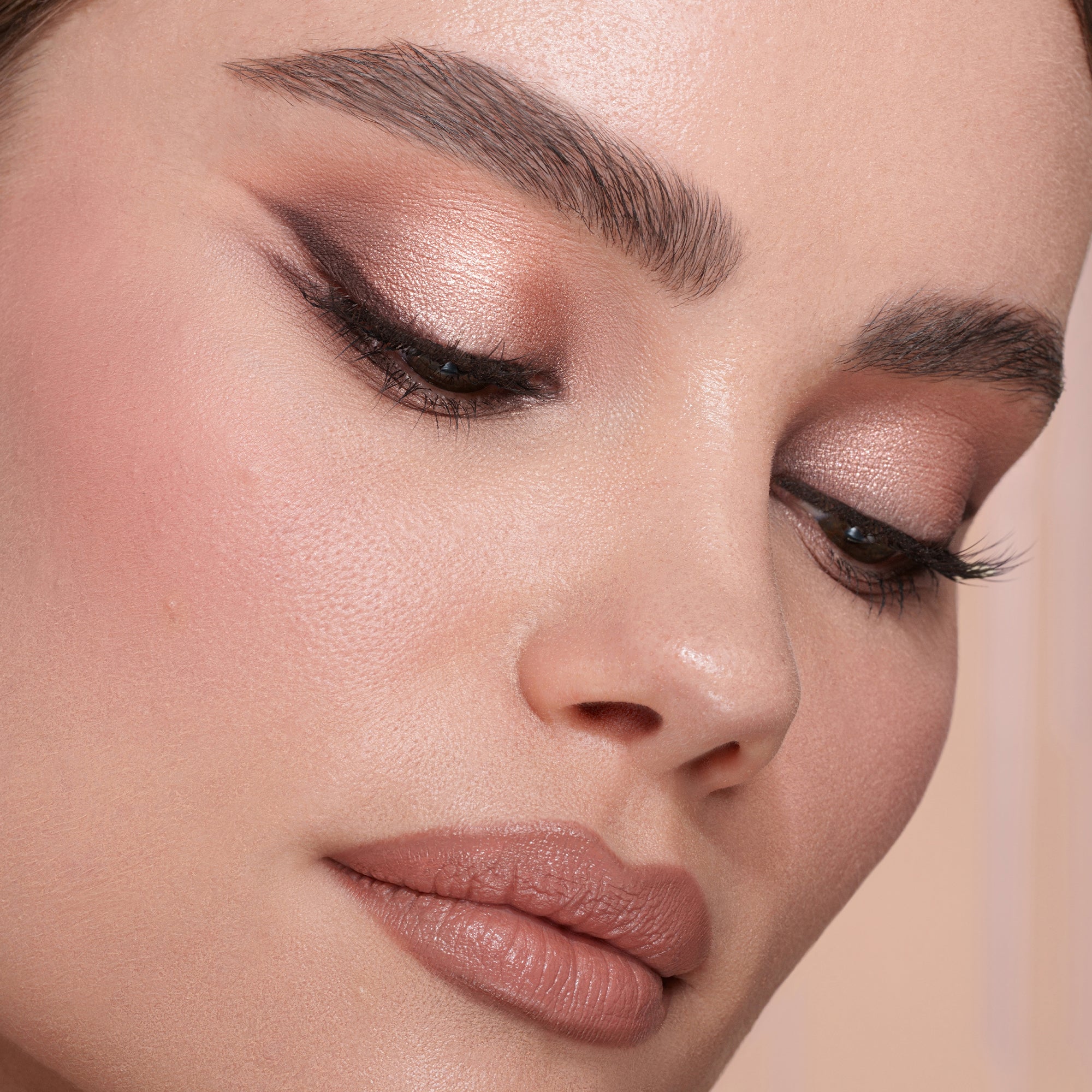 MY MINI DREAM GLOW BLUSH ORNAMENT -  מיי מיני דרים גלואו בלאש באריזה חגיגית - נטאשה דנונה מייקאפ