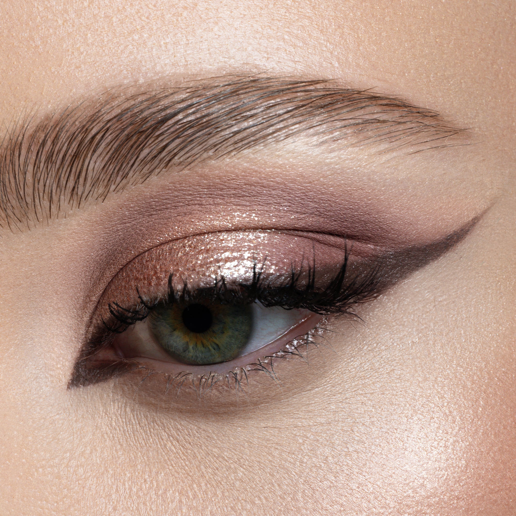 BABY I NEED A NUDE EYE KIT - מארז עיניים בייבי איי ניד אה ניוד - נטאשה דנונה מייקאפ