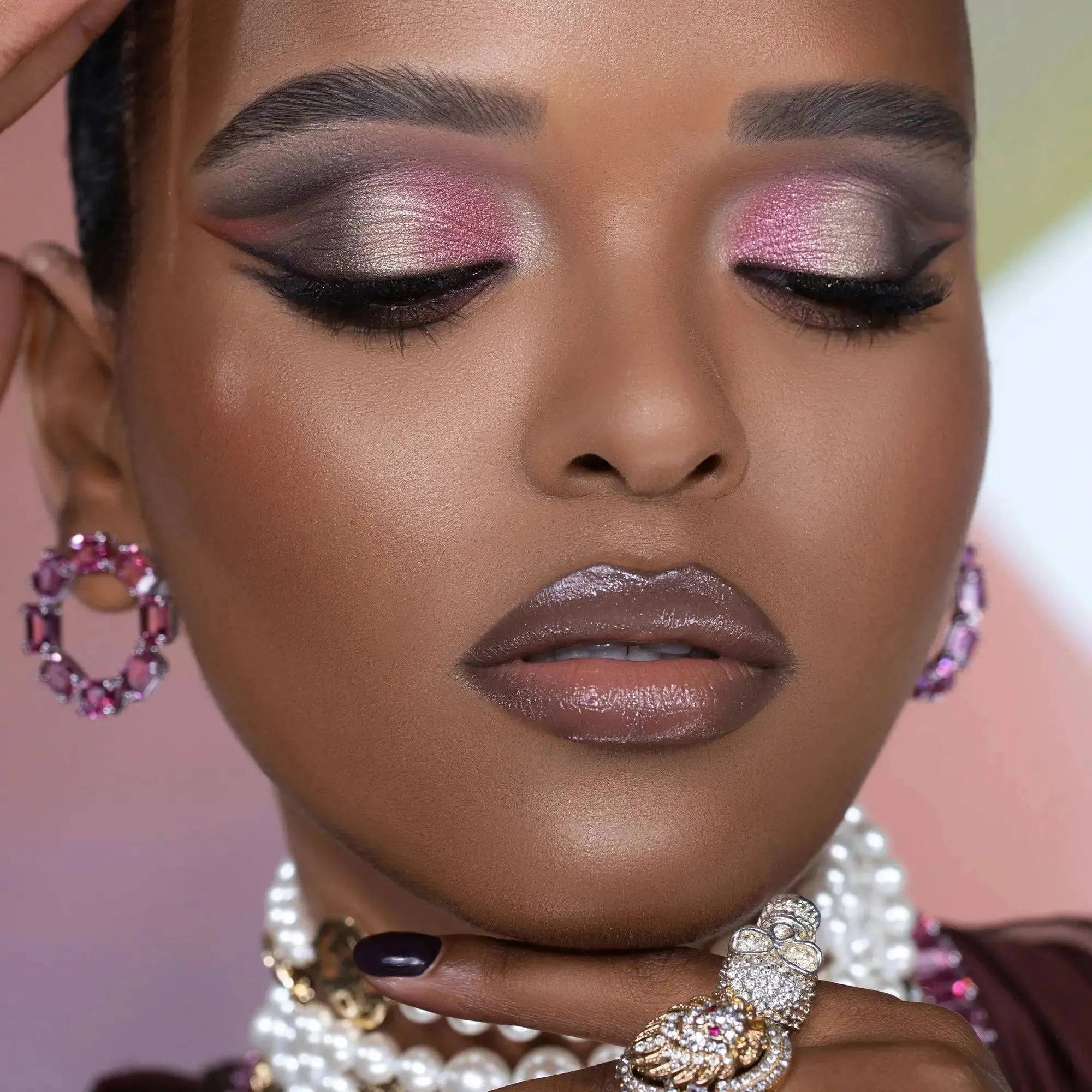 Retro Glam eyeshadow Palette - פלטת צלליות לעיניים רטרו גלאם Natasha Denona