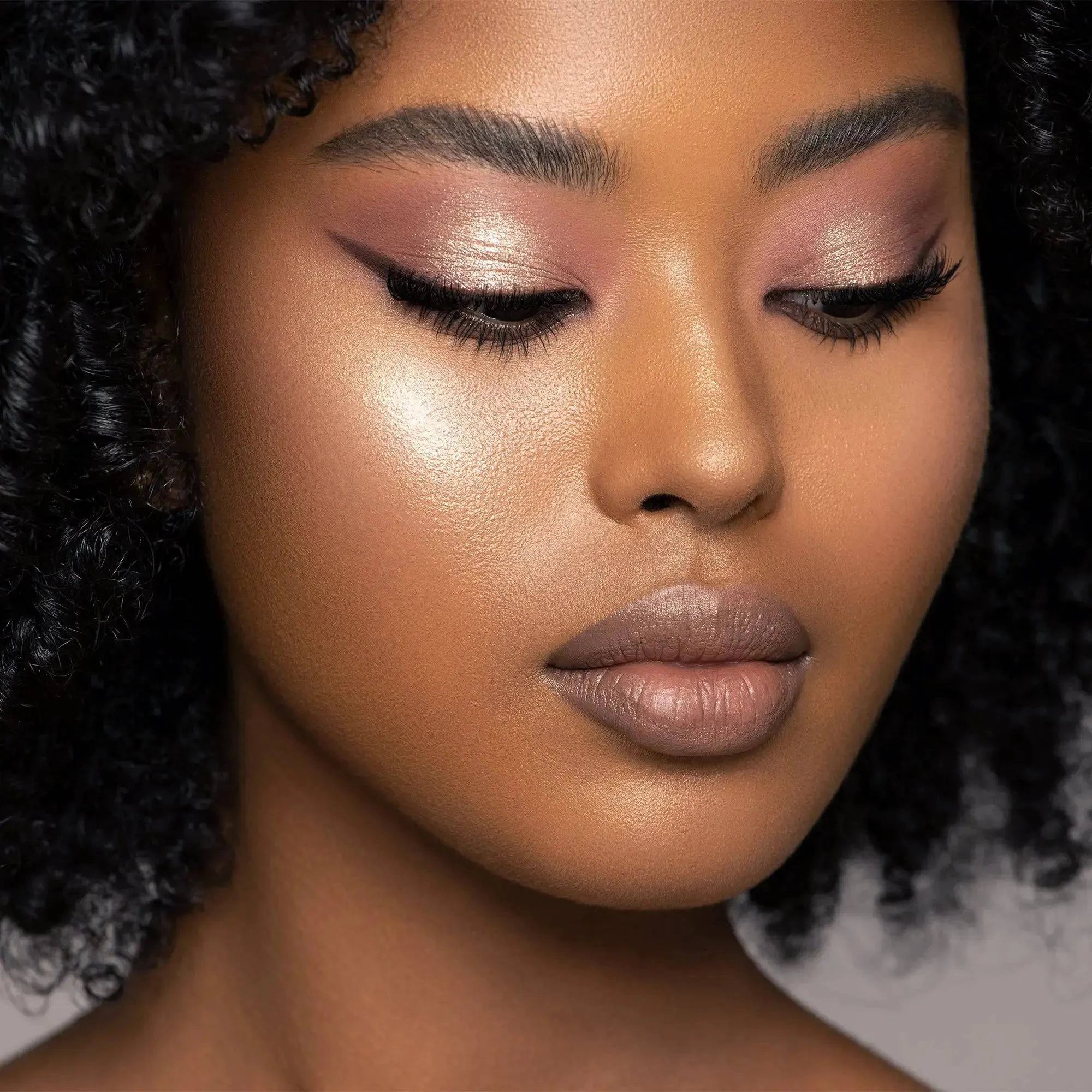 eyeshadow palette mini biba - פלטת צלליות לעיניים מיני ביבה Natasha Denona