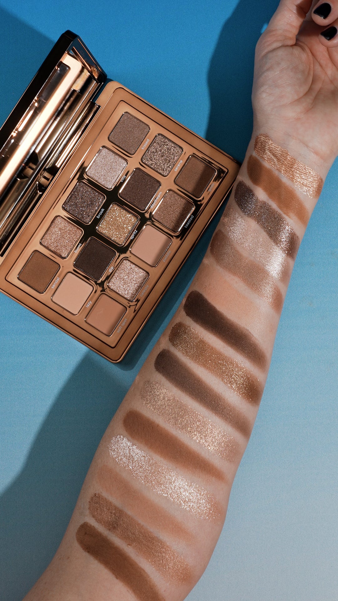 TAN EYESHADOW PALETTE - פלטת צלליות לעיניים טאן